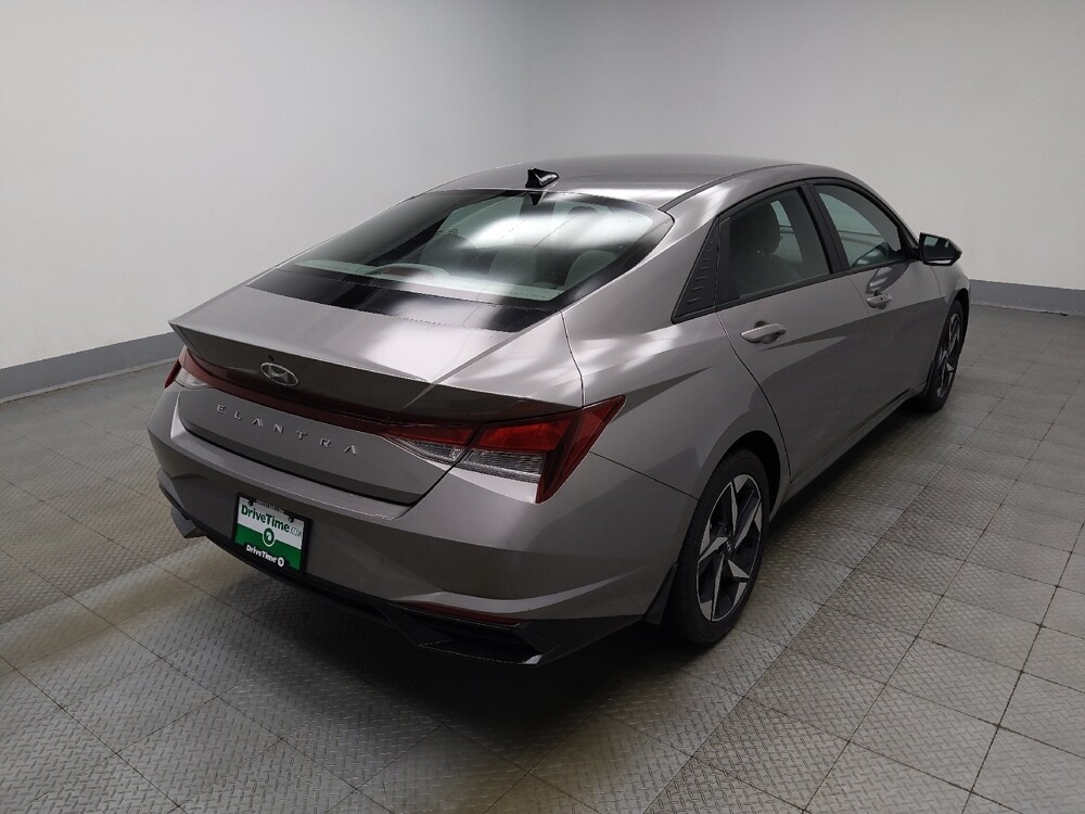 2023 Hyundai Elantra in Highland, IN 46322 - 18138698 9