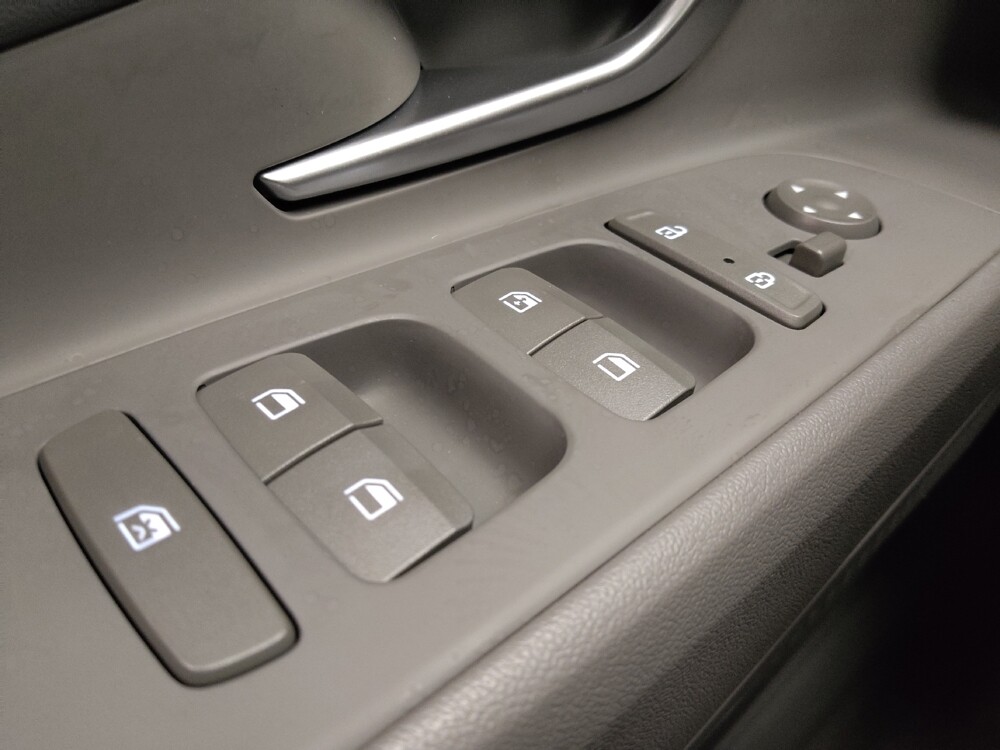 2023 Hyundai Elantra in Highland, IN 46322 - 18138698 27