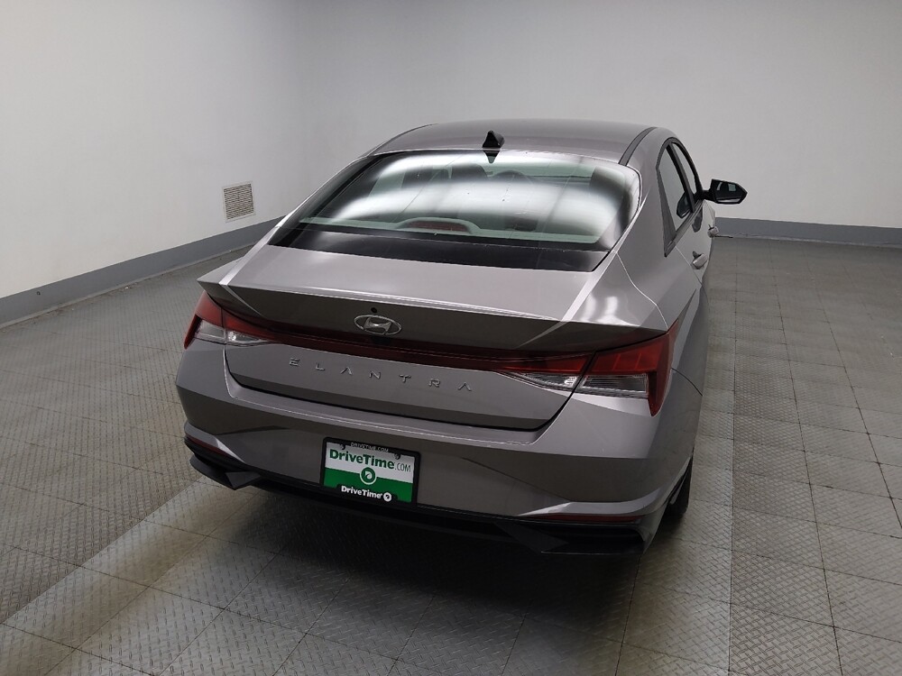 2023 Hyundai Elantra in Highland, IN 46322 - 18138698 7