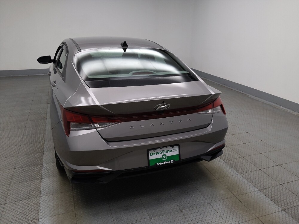 2023 Hyundai Elantra in Highland, IN 46322 - 18138698 6