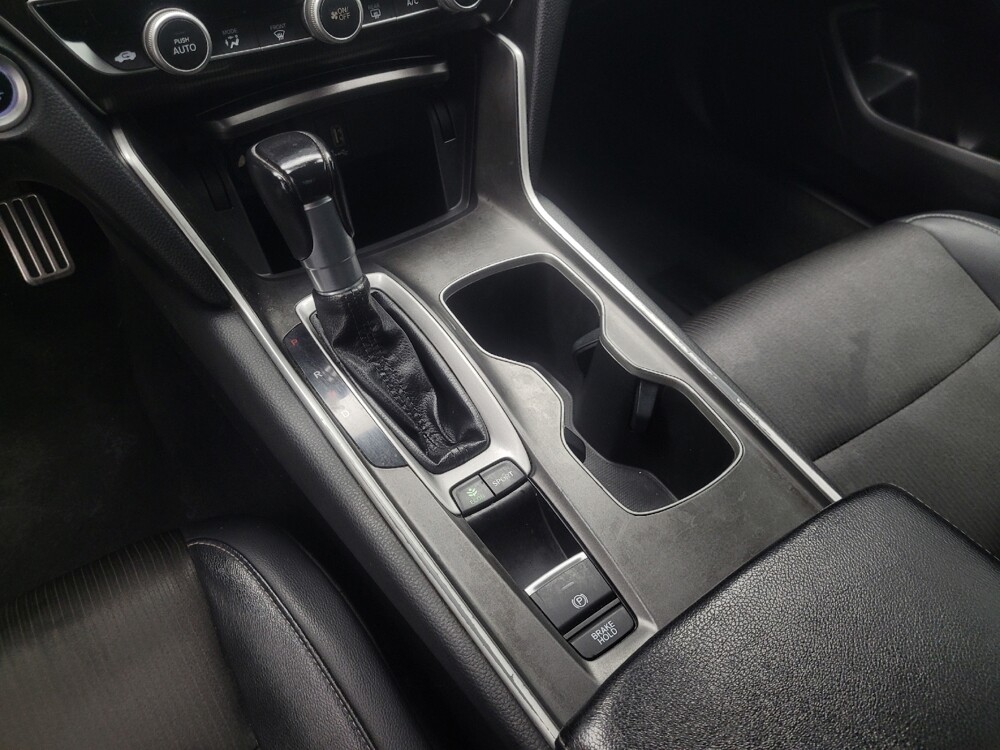 2018 Honda Accord in Indianapolis, IN 46222 - 18138703 26