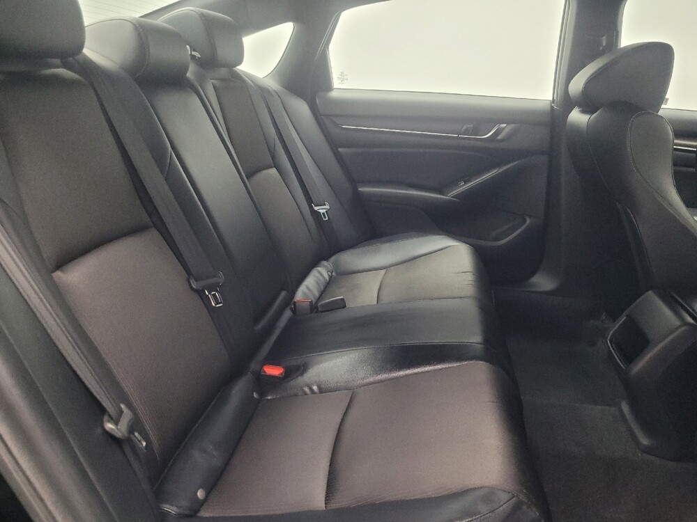 2018 Honda Accord in Indianapolis, IN 46222 - 18138703 19