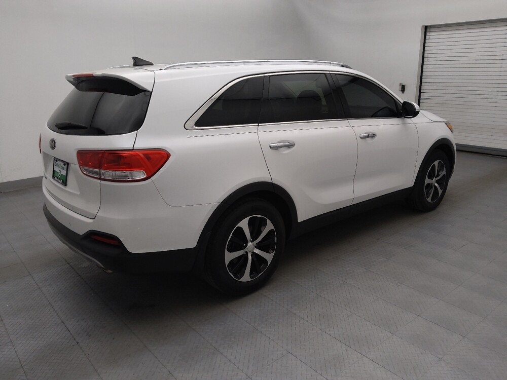 2018 Kia Sorento in Wilmington, NC 28405 - 18138707 10