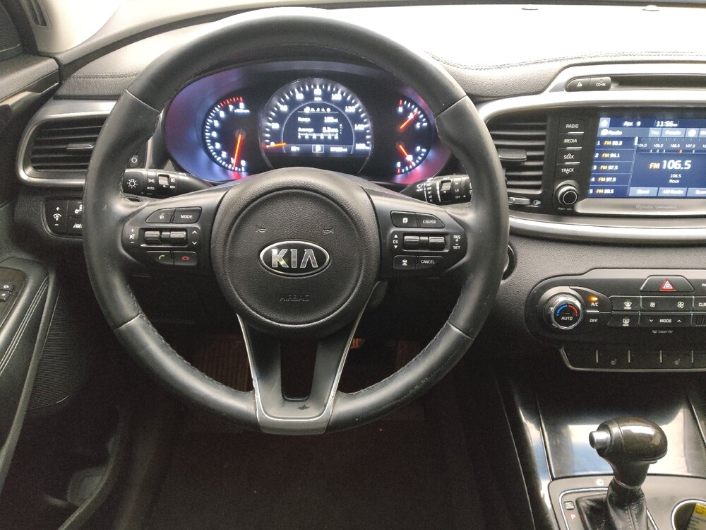 2018 Kia Sorento in Wilmington, NC 28405 - 18138707 22