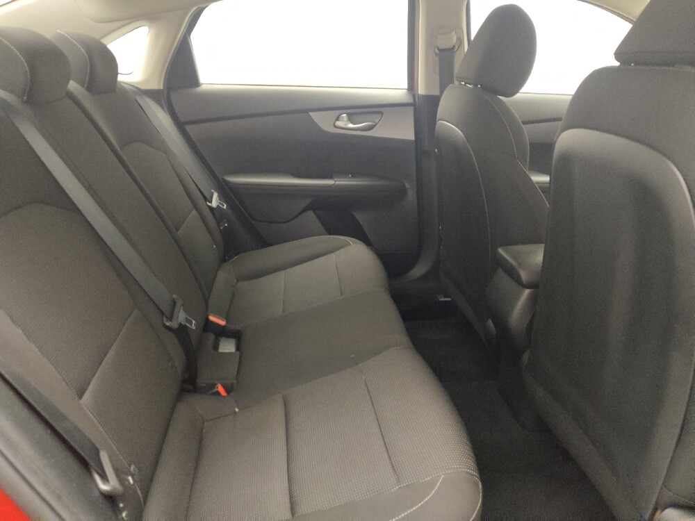 2019 Kia Forte in Gainesville, FL 32609 - 18138726 19