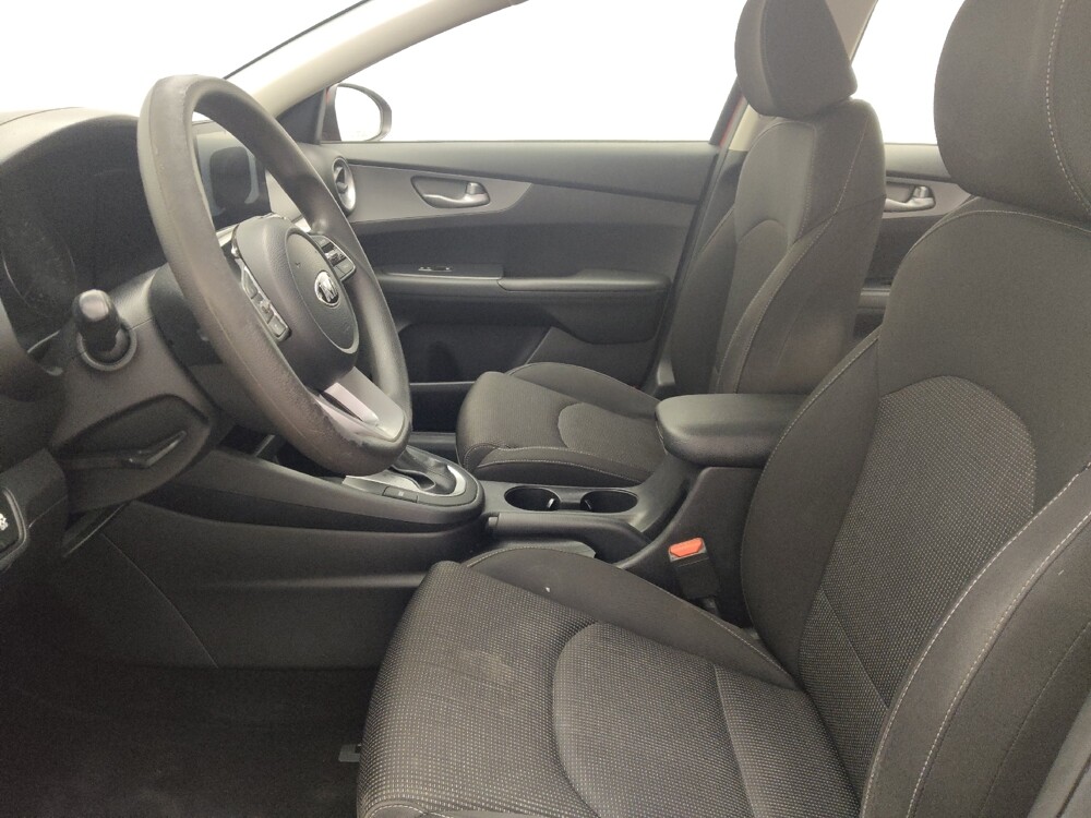 2019 Kia Forte in Gainesville, FL 32609 - 18138726 17