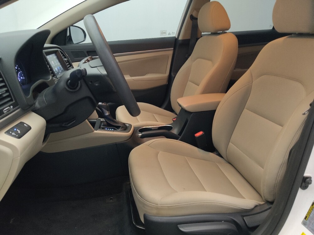2018 Hyundai Elantra in Sanford, FL 32773 - 18138727 17