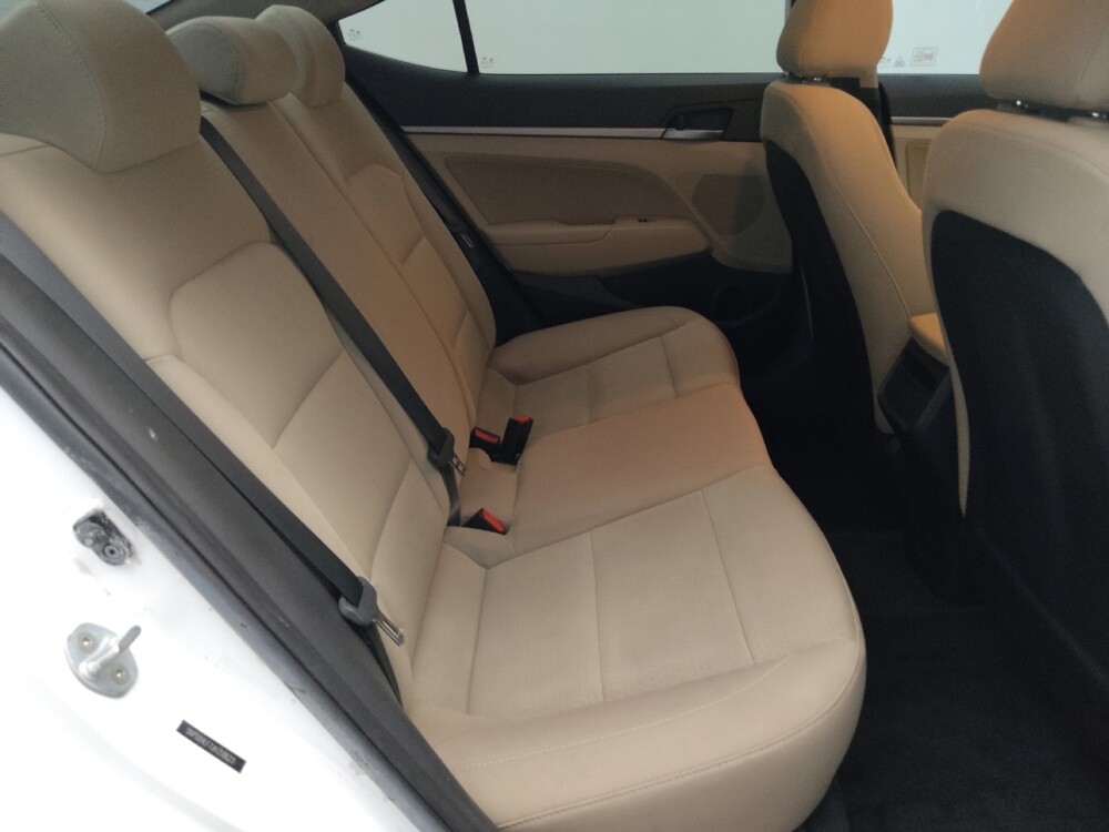 2018 Hyundai Elantra in Sanford, FL 32773 - 18138727 19