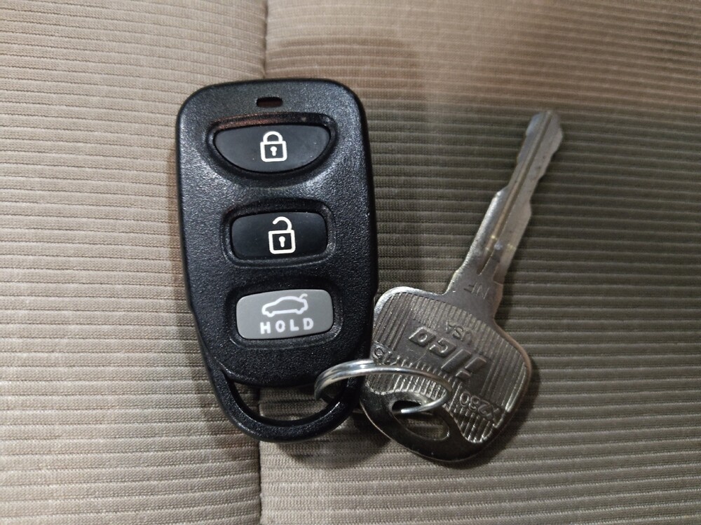 2018 Hyundai Elantra in Sanford, FL 32773 - 18138727 32