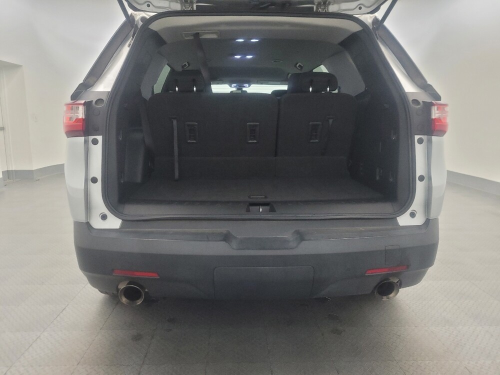 2021 Chevrolet Traverse in Glendale, AZ 85301 - 18138734 29