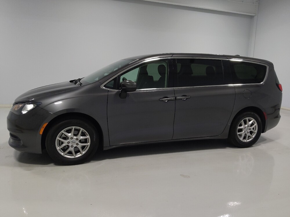 2021 Chrysler Voyager in Columbus, OH 43231 - 18138737 2