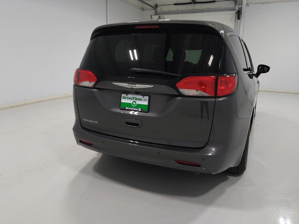 2021 Chrysler Voyager in Columbus, OH 43231 - 18138737 7