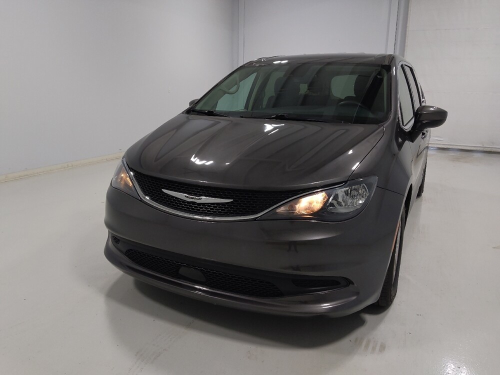 2021 Chrysler Voyager in Columbus, OH 43231 - 18138737 15