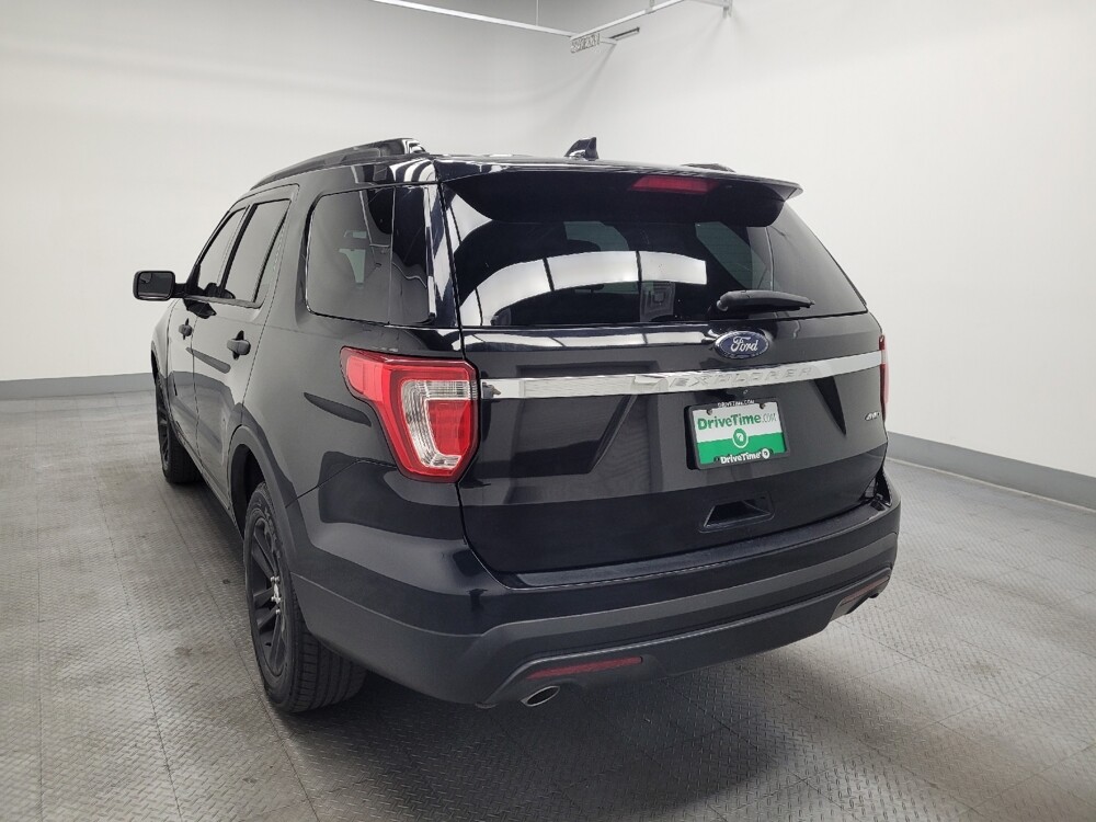 2016 Ford Explorer in Las Vegas, NV 89102 - 18138742 5