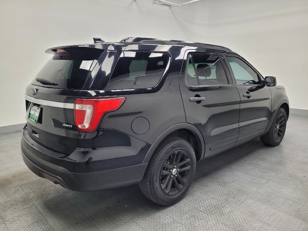 2016 Ford Explorer in Las Vegas, NV 89102 - 18138742 10