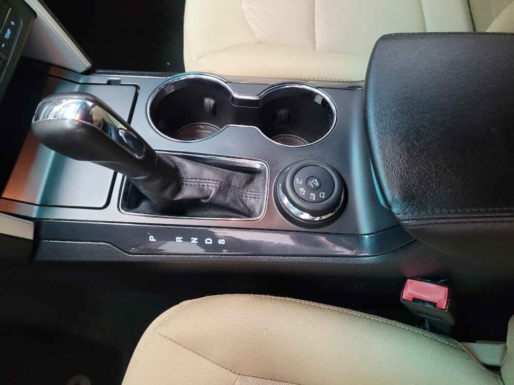 2016 Ford Explorer in Las Vegas, NV 89102 - 18138742 26