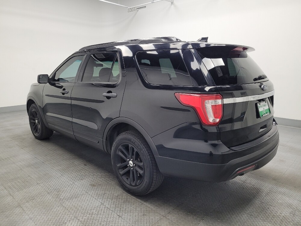 2016 Ford Explorer in Las Vegas, NV 89102 - 18138742 3