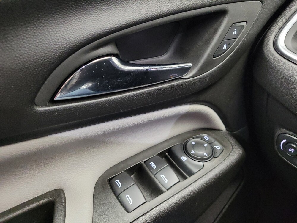 2024 Chevrolet Equinox in Eastpointe, MI 48021 - 18138747 27