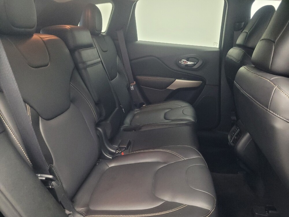 2018 Jeep Cherokee in Indianapolis, IN 46219 - 18138749 19