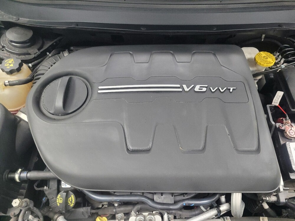 2018 Jeep Cherokee in Indianapolis, IN 46219 - 18138749 30