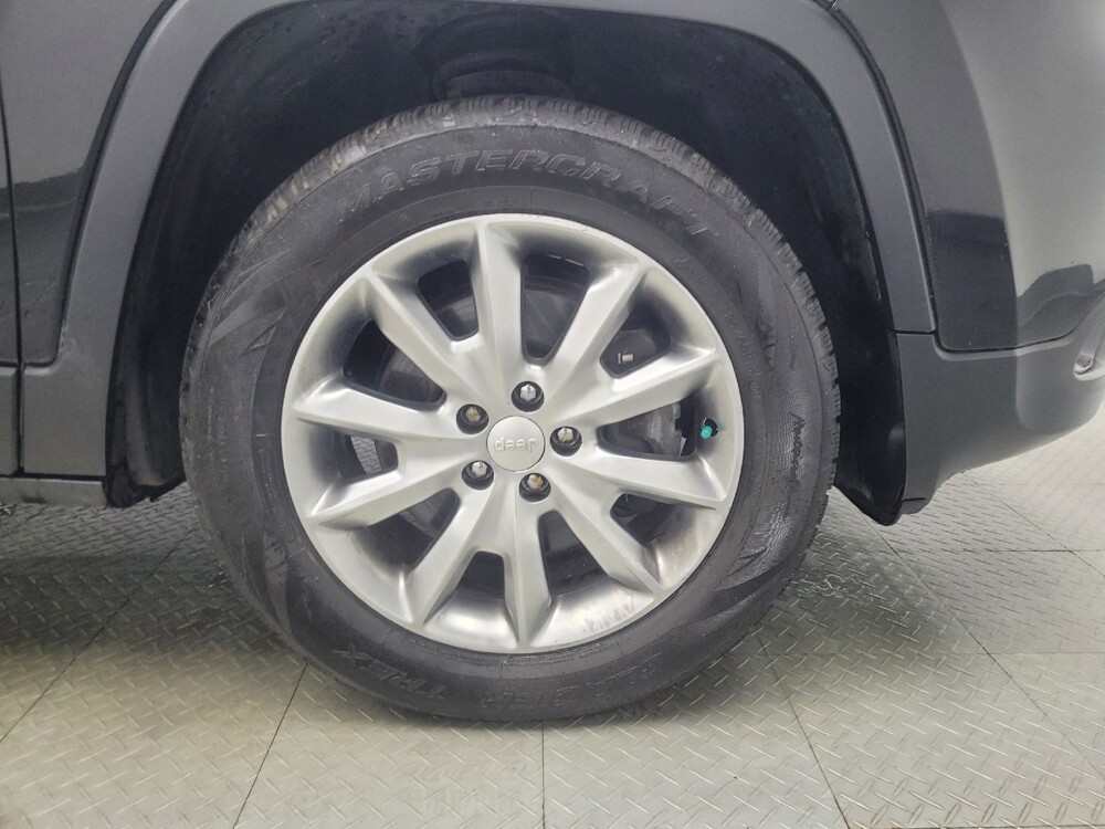 2018 Jeep Cherokee in Indianapolis, IN 46219 - 18138749 31