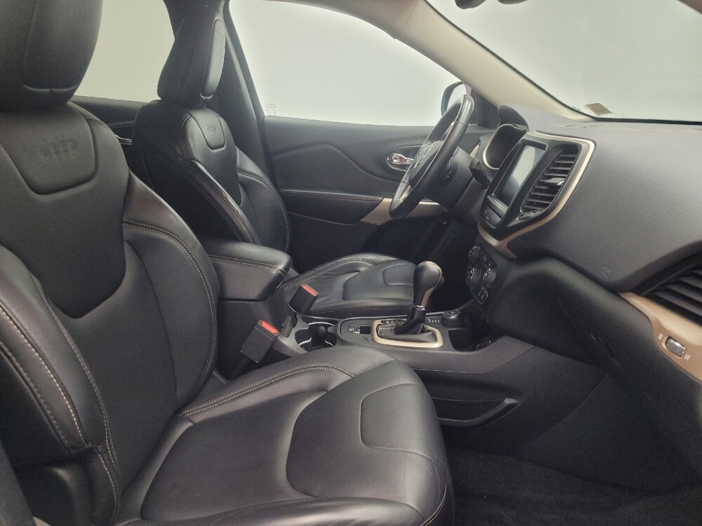 2018 Jeep Cherokee in Indianapolis, IN 46219 - 18138749 21