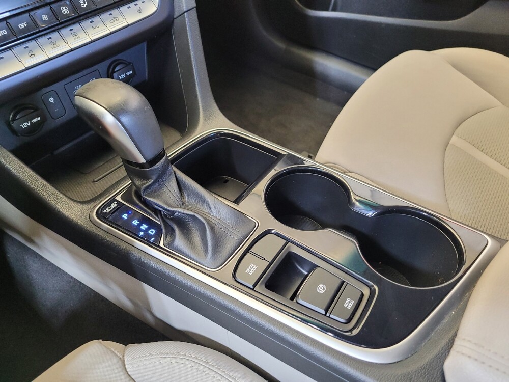 2018 Hyundai Sonata in Columbus, OH 43231 - 18138754 26