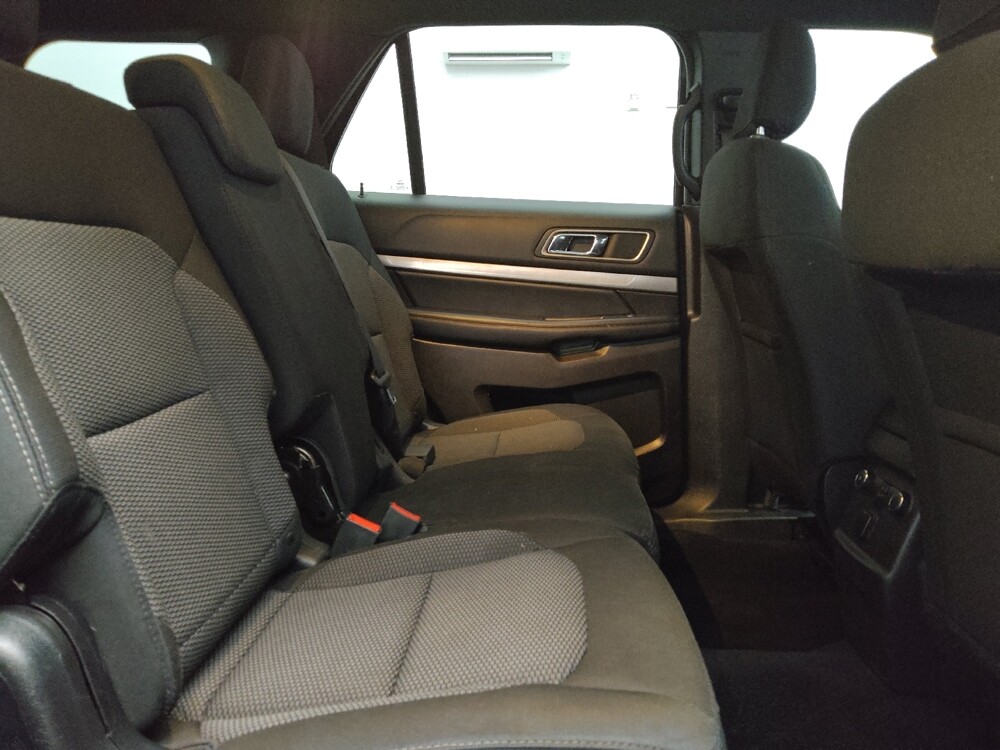 2019 Ford Explorer in Oklahoma City, OK 73139 - 18138756 19