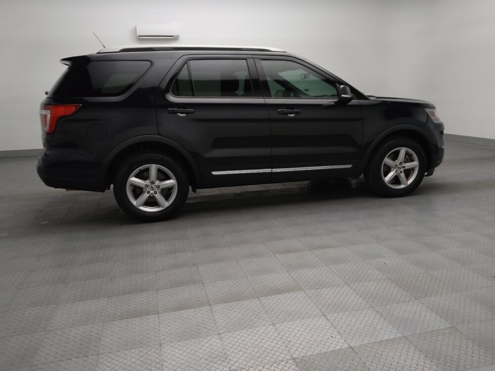 2019 Ford Explorer in Oklahoma City, OK 73139 - 18138756 10