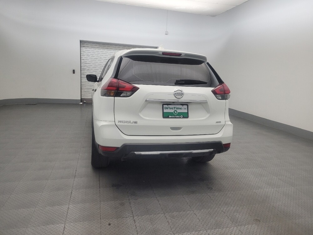 2020 Nissan Rogue in Glendale, AZ 85301 - 18138772 6