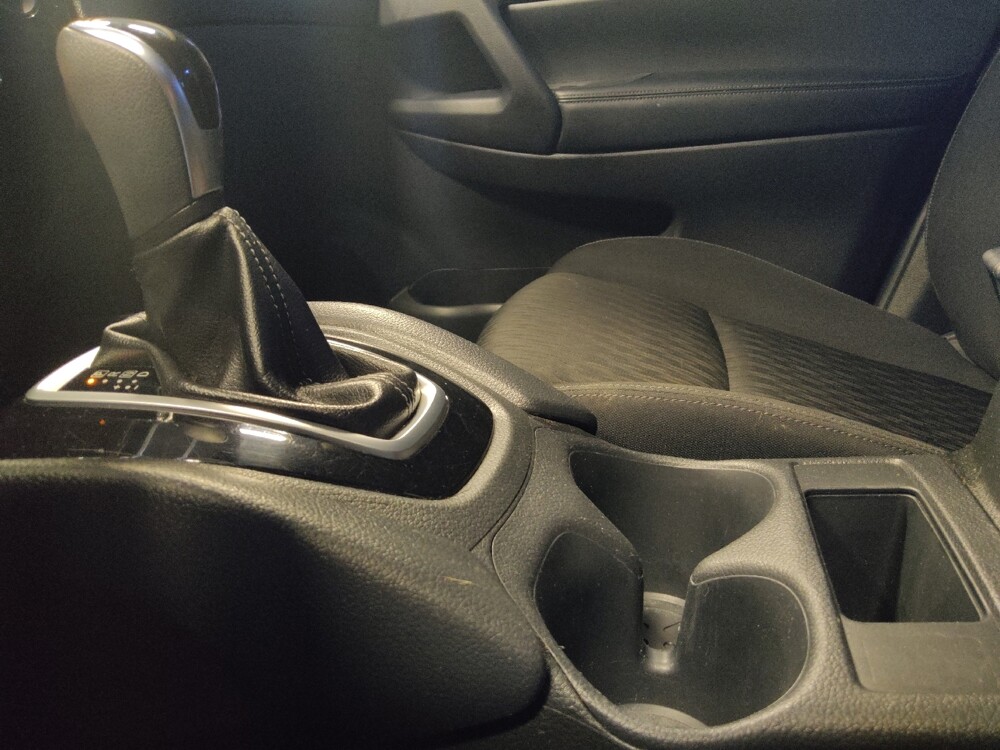 2020 Nissan Rogue in Glendale, AZ 85301 - 18138772 26