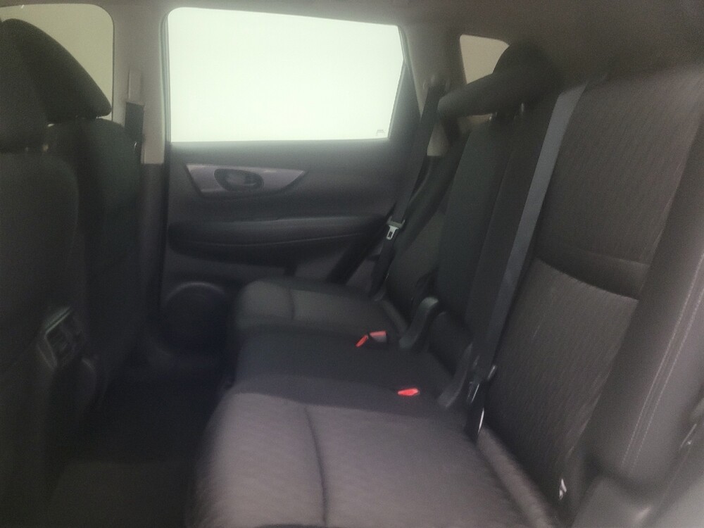 2020 Nissan Rogue in Glendale, AZ 85301 - 18138772 18