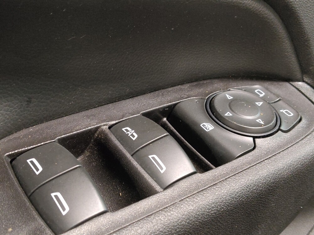 2020 Chevrolet Equinox in Arlington, TX 76011 - 18138777 27