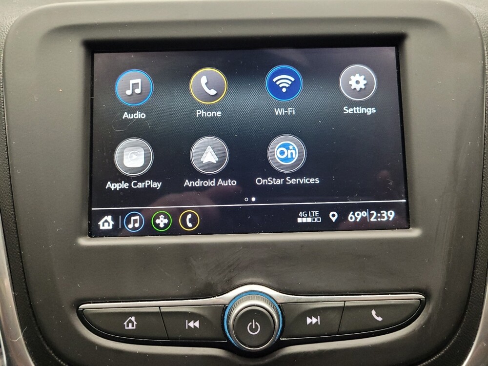 2019 Chevrolet Equinox in Taylor, MI 48180 - 18138780 25