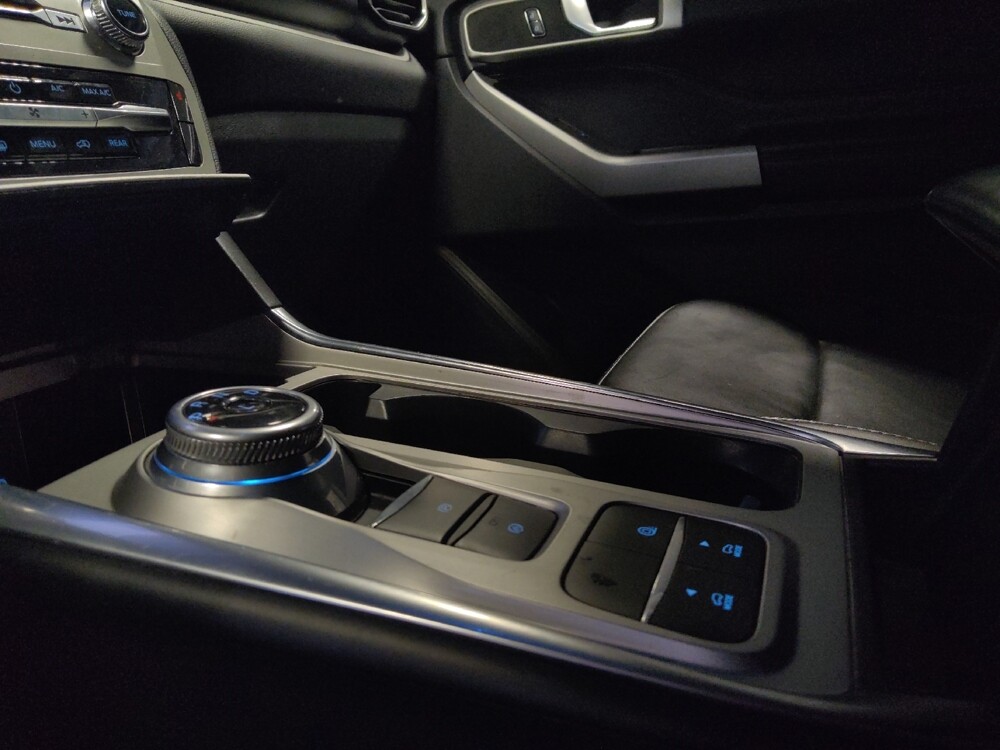 2022 Ford Explorer in Tucson, AZ 85705 - 18138790 26