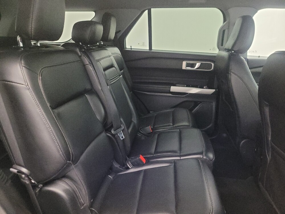 2022 Ford Explorer in Tucson, AZ 85705 - 18138790 19