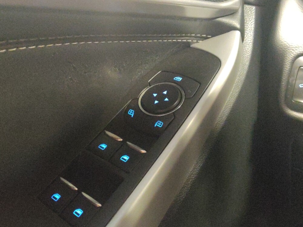 2022 Ford Explorer in Tucson, AZ 85705 - 18138790 27