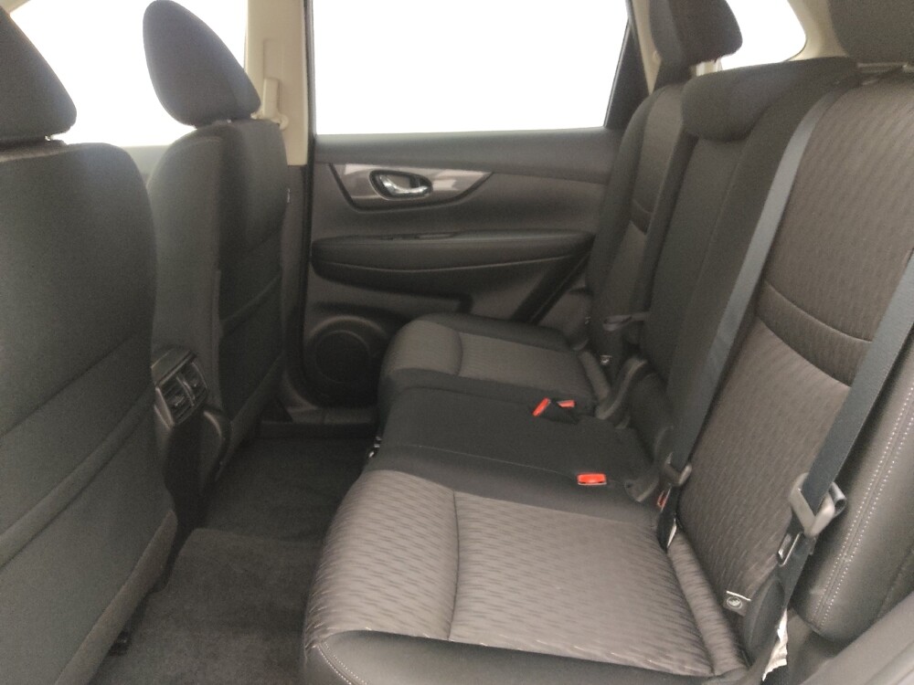 2019 Nissan Rogue in Gainesville, FL 32609 - 18138793 18
