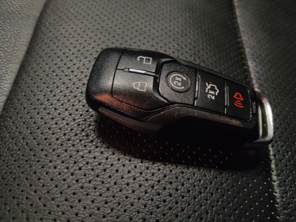2016 Ford Explorer in Mesa, AZ 85210 - 18138794 32