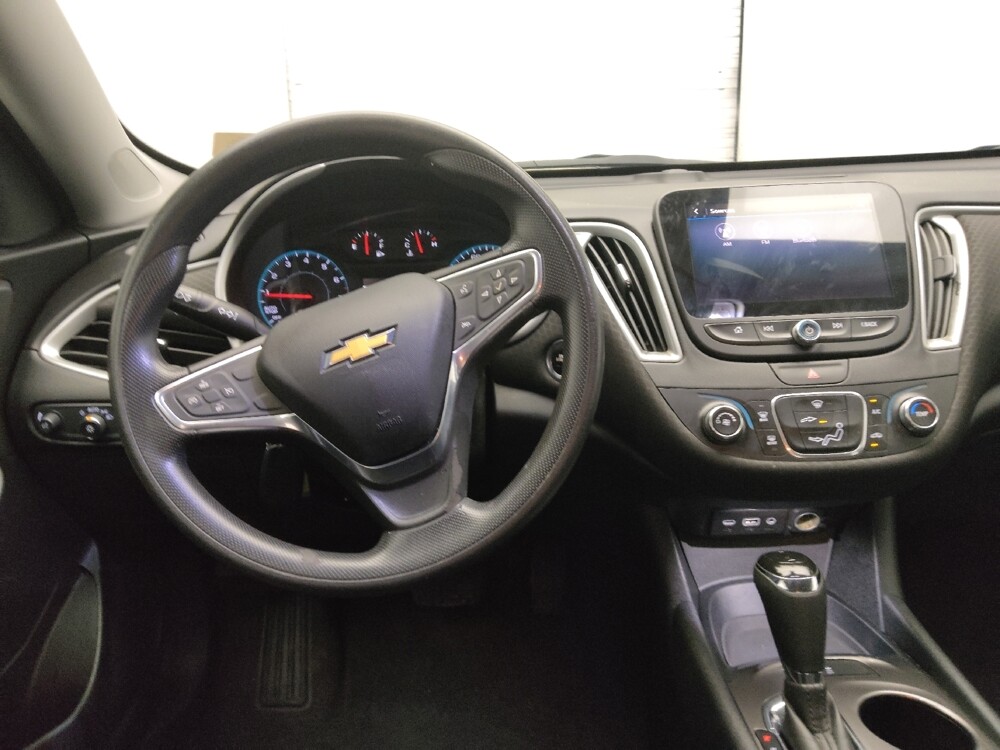 2019 Chevrolet Malibu in Duluth, GA 30096 - 18138813 22