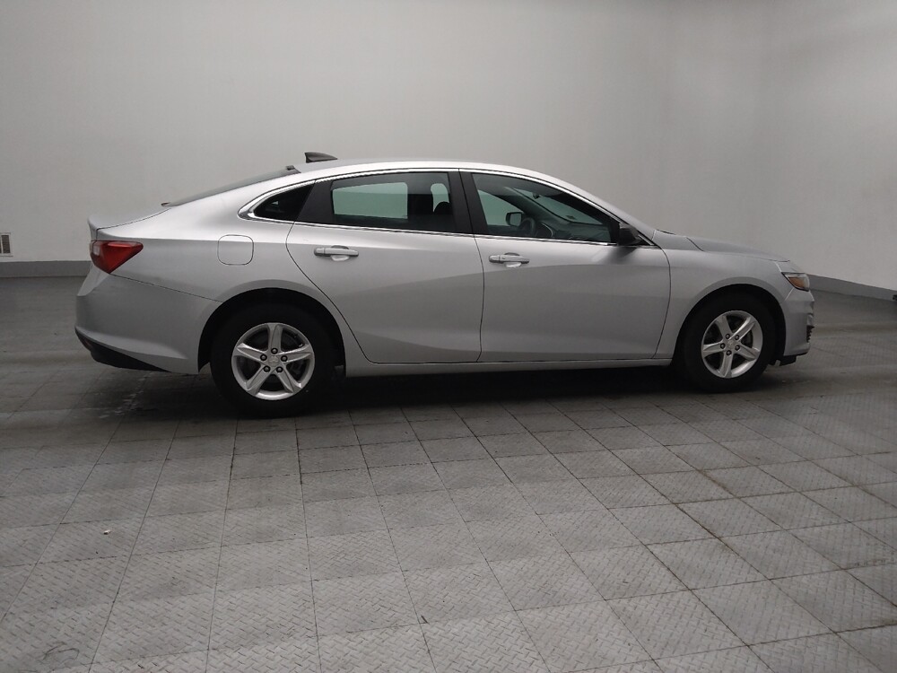 2019 Chevrolet Malibu in Duluth, GA 30096 - 18138813 10
