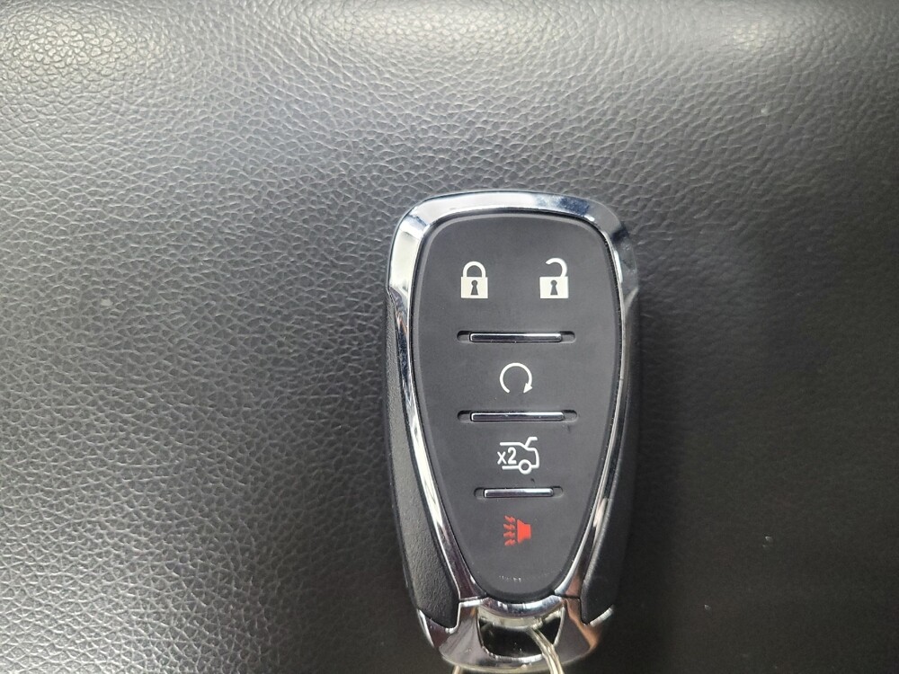 2019 Chevrolet Malibu in Duluth, GA 30096 - 18138813 32