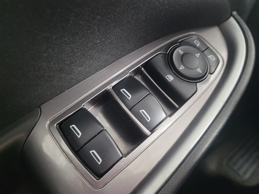 2019 Chevrolet Malibu in Duluth, GA 30096 - 18138813 27