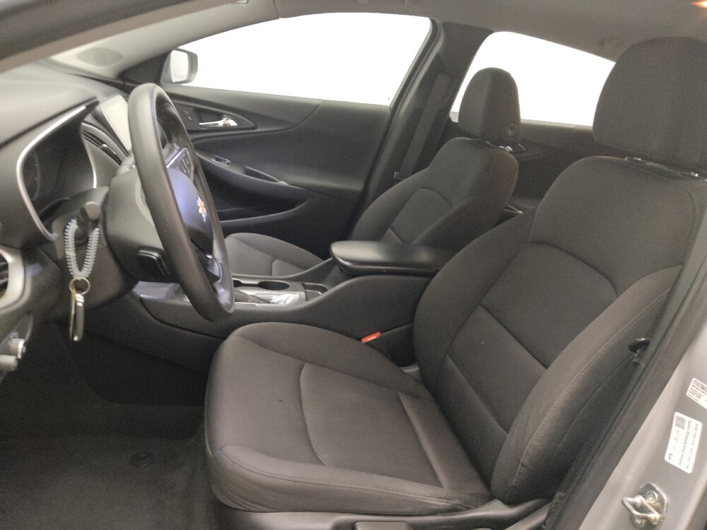 2019 Chevrolet Malibu in Duluth, GA 30096 - 18138813 17