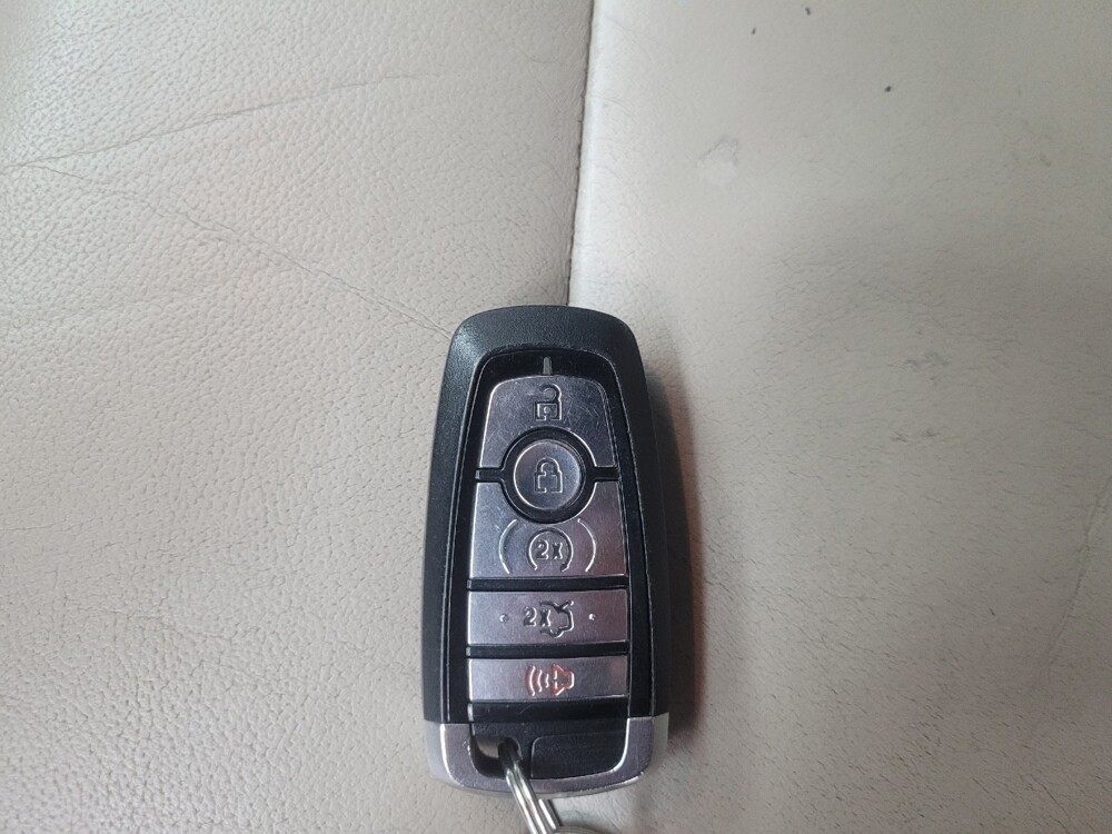 2018 Ford Explorer in Indianapolis, IN 46219 - 18138837 32