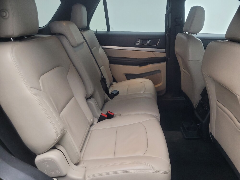2018 Ford Explorer in Indianapolis, IN 46219 - 18138837 19
