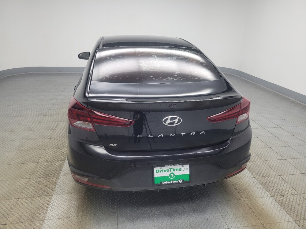 2019 Hyundai Elantra in Indianapolis, IN 46222 - 18138838 6