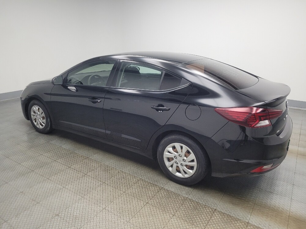 2019 Hyundai Elantra in Indianapolis, IN 46222 - 18138838 3