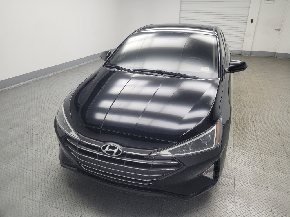 2019 Hyundai Elantra in Indianapolis, IN 46222 - 18138838 15