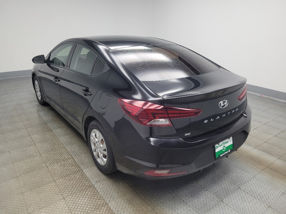 2019 Hyundai Elantra in Indianapolis, IN 46222 - 18138838 5